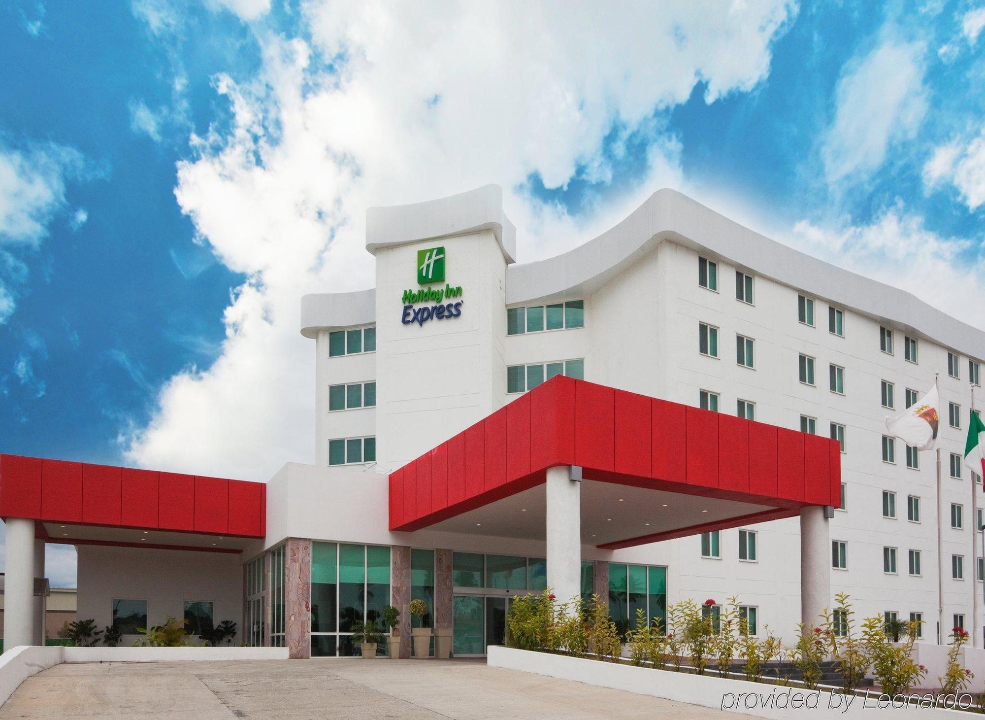Holiday Inn Express Tapachula By Ihg Exterior foto